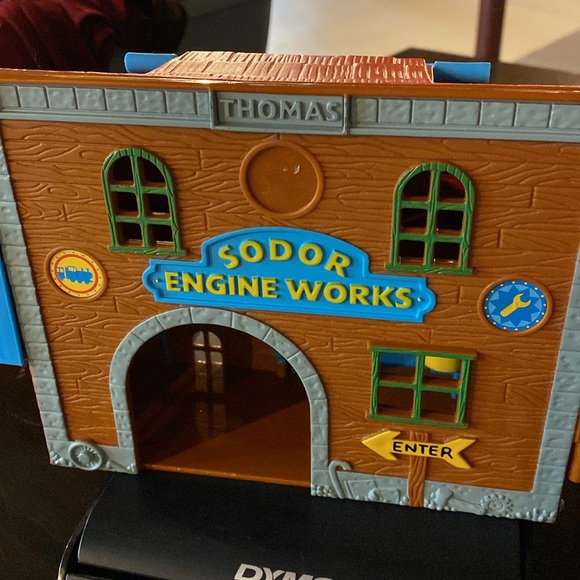 Thomas Sodar Engine Works
2003 - Picture 4 of 6